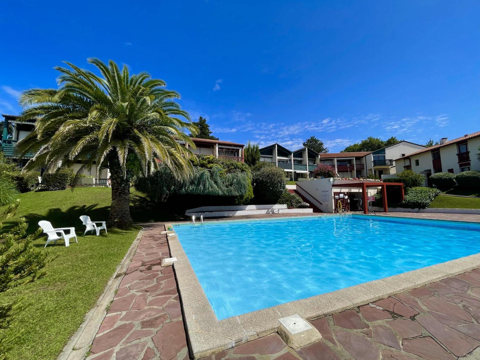 Caporizon-Baillenia-T1 Vue Montagne - Piscine St Jean De Luz Apartment Saint-Jean-de-Luz Exterior foto